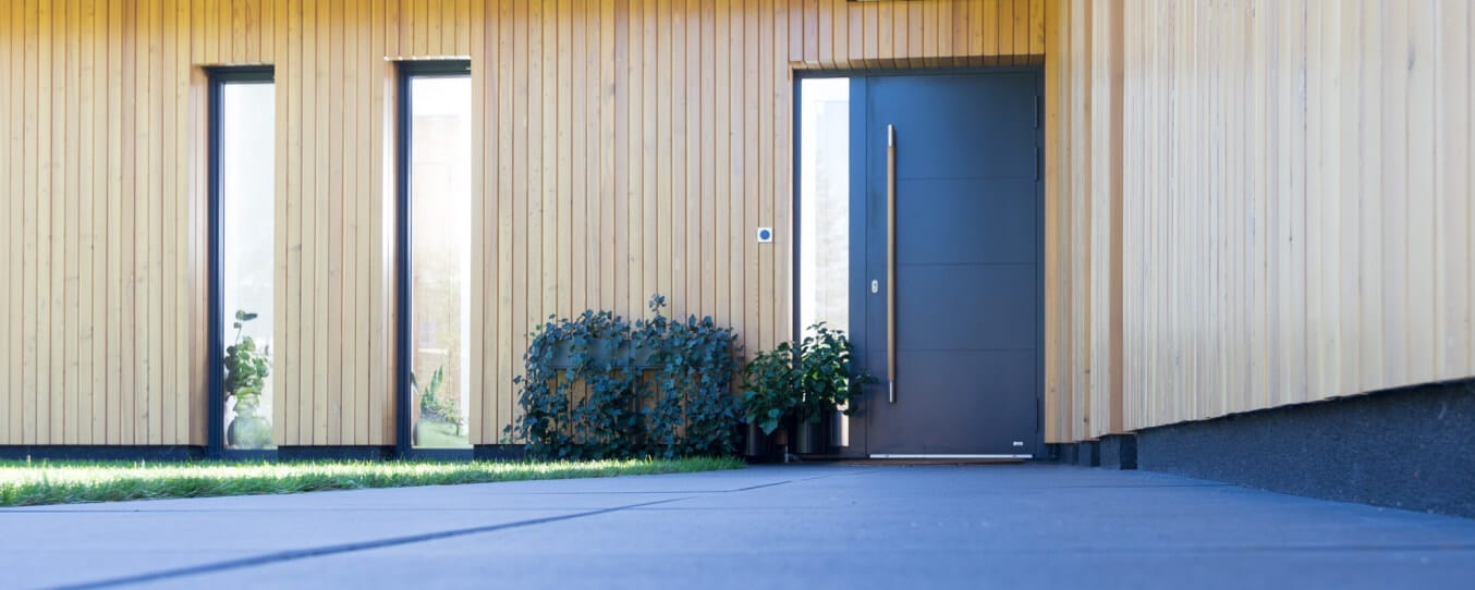 dvere-s-hlinikovym-oplastenim-9