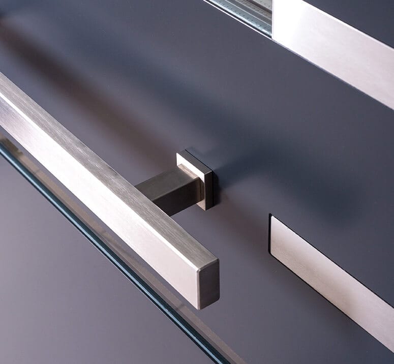 vonkajsie-dvere-s-hlinikovym-oplastenim-2